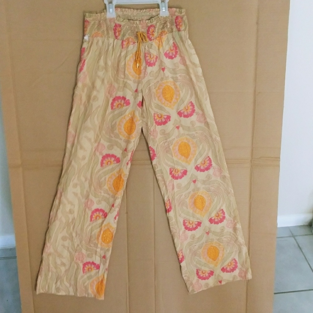 Unique Anthropologie patterned pants